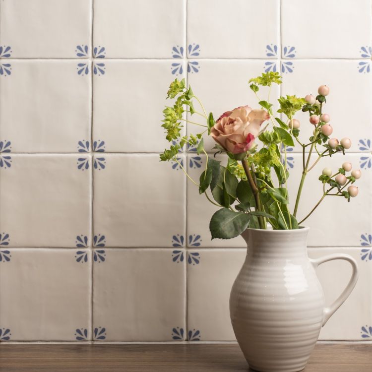 Country Delft Blue Cornelia 130 x 130 x 10