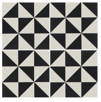 Avignon Black on Dover White, 151 x 151 x 9