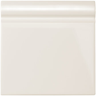 Vintage White Skirting, 152 x 152