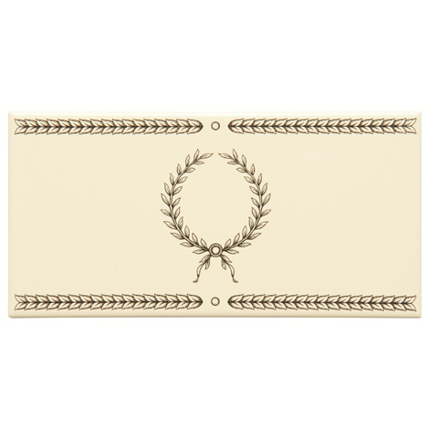Fabergé Single Laudatory Wreath 152 x 75
