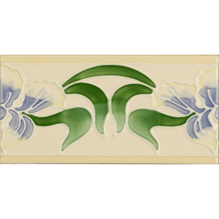 Madonna Border on Country White , 152 x 76 x 7